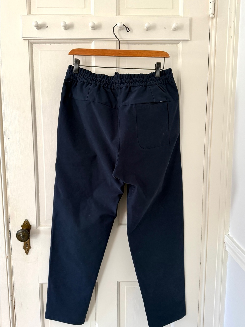 Lululemon Bowline Pant, size large - Picture 2 of 3